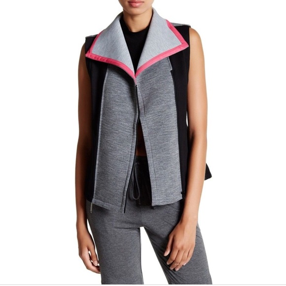 RAMY BROOK ACTIVE Apres Corin Vest Size S/ P NWOT - Picture 1 of 8